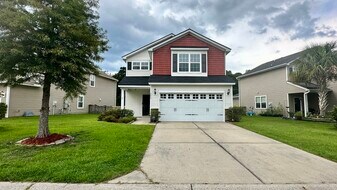 4826 Hawkins Dr in Ladson, SC - Building Photo