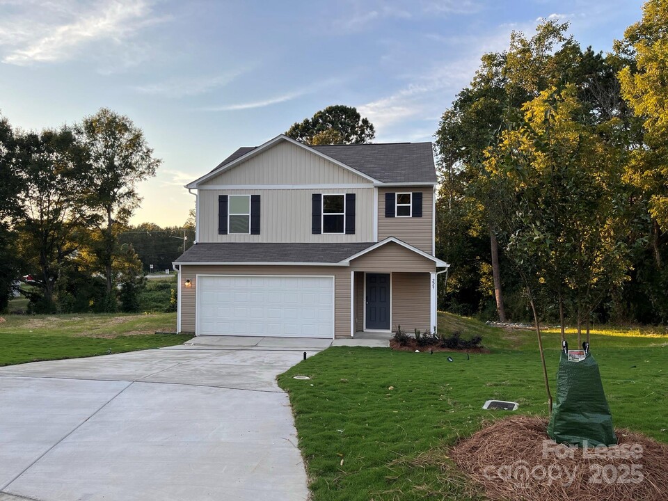 229 Wilson St in Gastonia, NC - Building Photo