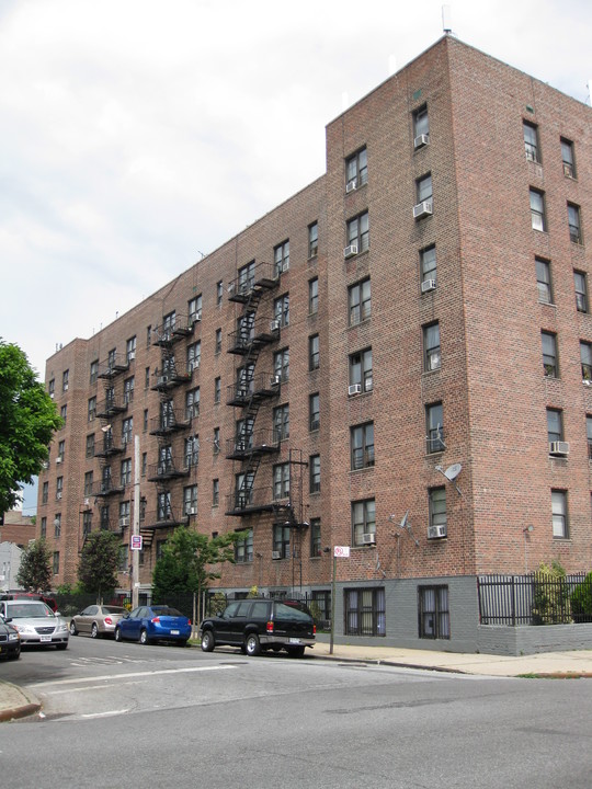 743-755 Fenimore St in Brooklyn, NY - Foto de edificio