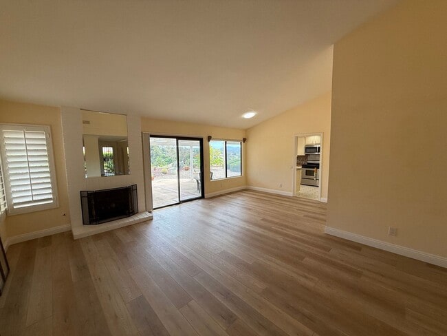 17592 Corbel Ct in San Diego, CA - Building Photo - Building Photo