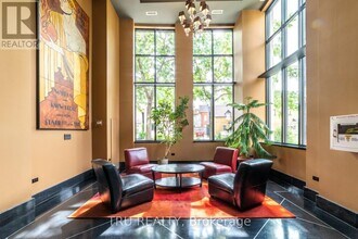 245 Kent St in Ottawa, ON - Building Photo - Building Photo