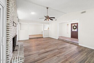 136 Derby Woods Dr in Lynn Haven, FL - Building Photo - Building Photo