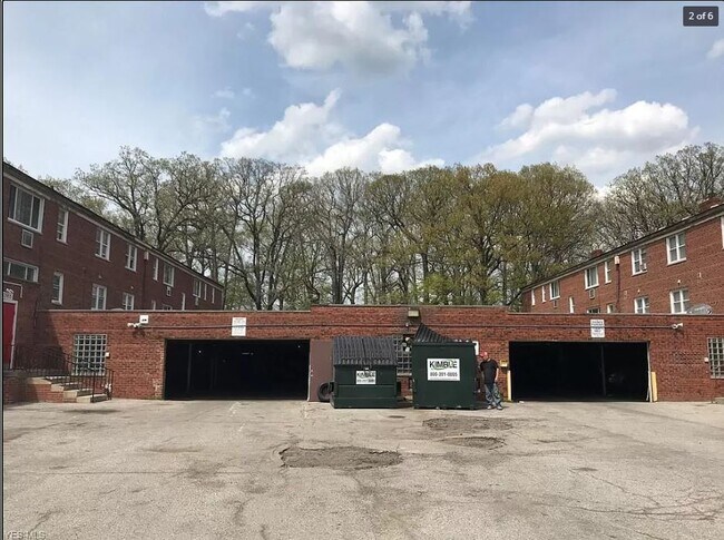 13975 Superior Rd in East Cleveland, OH - Building Photo - Building Photo
