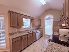 3007 Willow Dr in Brandon, MS - Building Photo - Building Photo