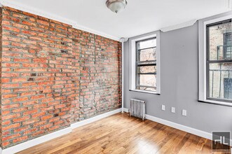 MULBERRY ST. in New York, NY - Foto de edificio - Building Photo