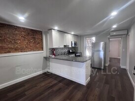 315 Meridian St in Boston, MA - Building Photo