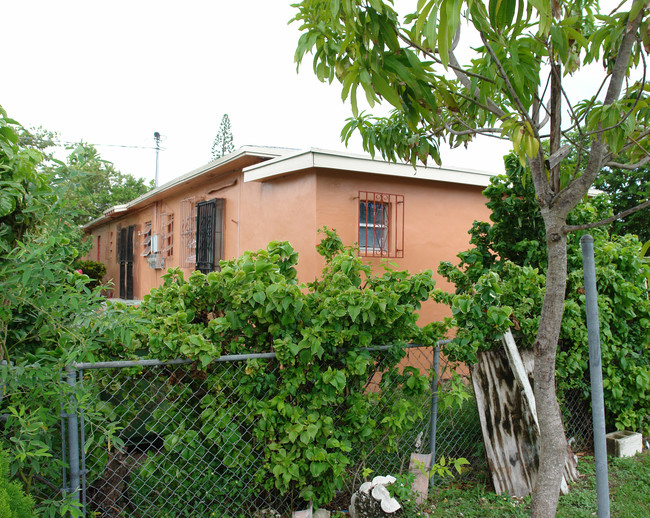 6901 NW 2nd Ave in Miami, FL - Building Photo - Building Photo