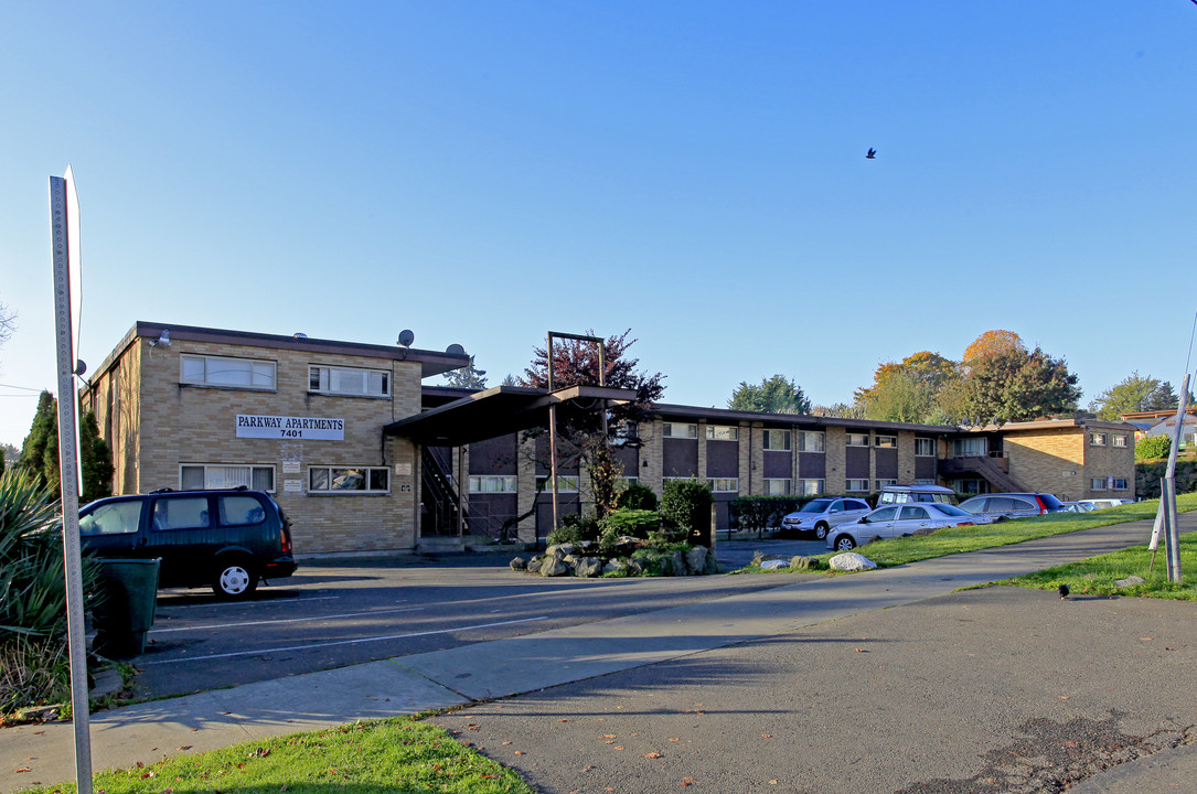 Boyd Parkway Apartments in Seattle, WA - Building Photo