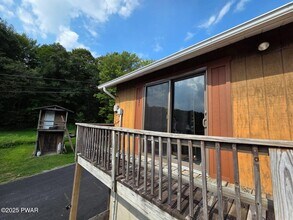 1183 PA-507 in Greentown, PA - Building Photo - Building Photo
