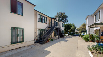 4 Unit Residential Income in Los Angeles, CA - Building Photo - Building Photo