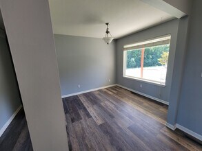 3103 Woods Crossing Dr in Columbia, MO - Building Photo - Building Photo