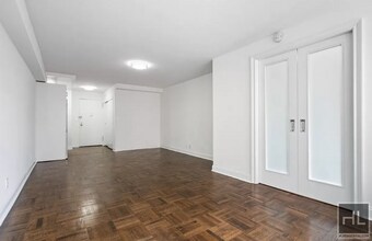 East 89 Street in New York, NY - Building Photo - Building Photo