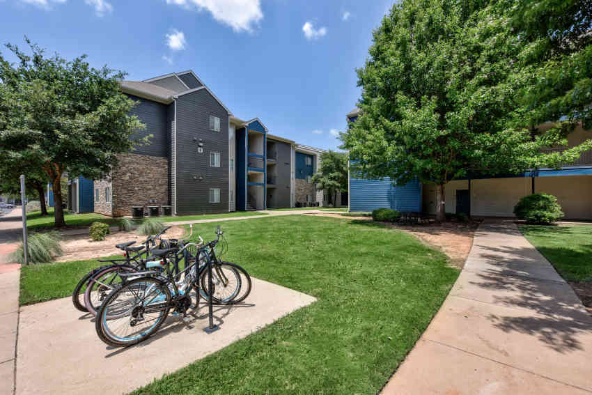 Outpost at Waco Apartments in Waco, TX