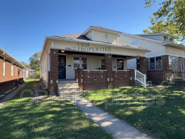 933 N Linwood Ave in Indianapolis, IN - Building Photo - Building Photo