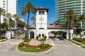 Bella Vista South in Miami, FL - Building Photo - Building Photo