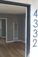 4336 Wilson Ave in San Diego, CA - Foto de edificio - Building Photo