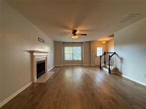 1326 Castleberry Dr in Buford, GA - Building Photo - Building Photo