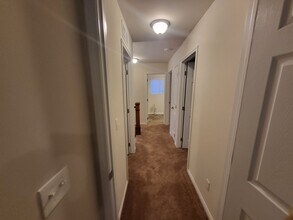 327 Hidden River E in Holly, MI - Building Photo - Building Photo