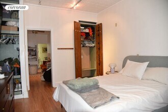 393 Manhattan Ave in Brooklyn, NY - Building Photo - Building Photo