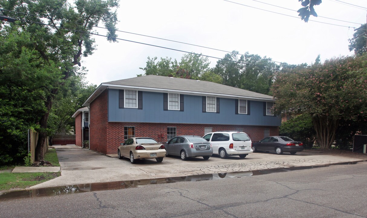 242 Edison St in Baton Rouge, LA - Building Photo