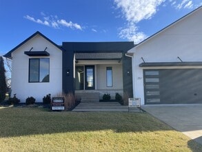 252 N Ciderbluff St in Goddard, KS - Building Photo - Building Photo