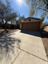 2864 E Paseo La Tierra Buena in Tucson, AZ - Building Photo