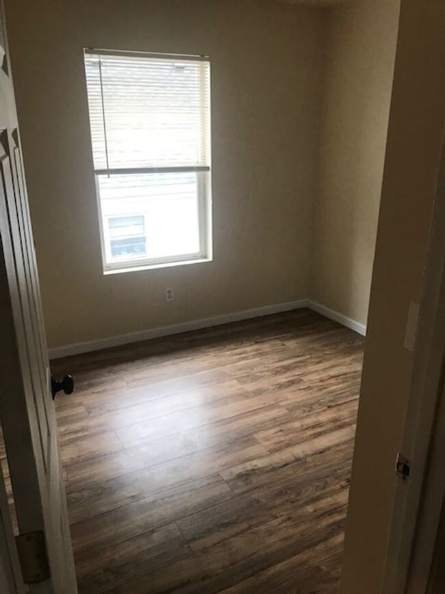 231 Oregon Wy in Longview, WA - Building Photo - Building Photo