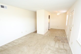 Buckingham Apartments in Elizabethtown, KY - Foto de edificio - Interior Photo