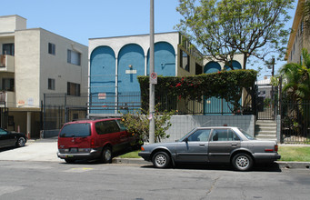 3023 Leeward Ave in Los Angeles, CA - Building Photo - Building Photo