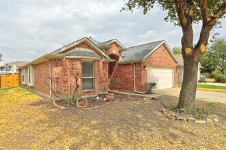 1204 Canvasback Dr in Aubrey, TX - Building Photo - Building Photo