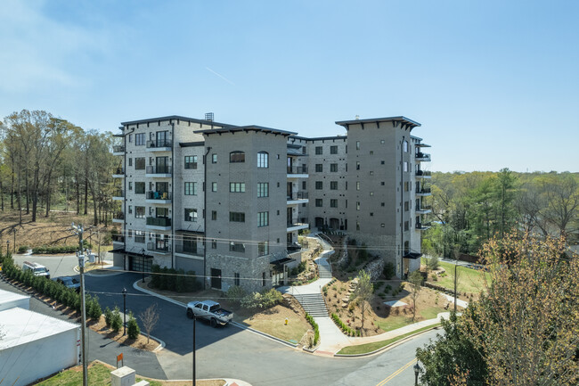 Broadview Greenville in Greenville, SC - Building Photo - Building Photo