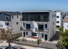 4643 W 18th St in Los Angeles, CA - Building Photo