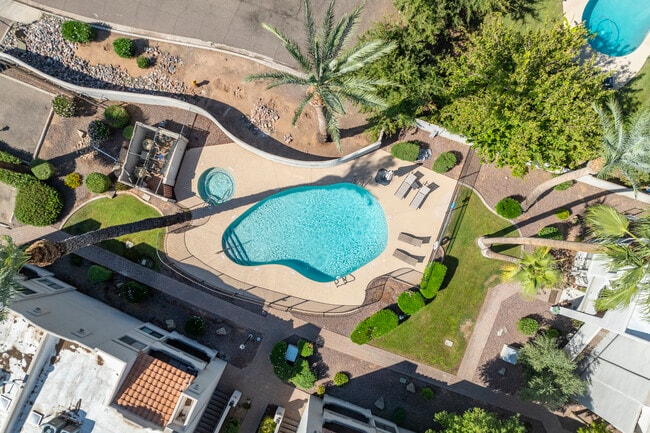 3640 N 38th St in Phoenix, AZ - Foto de edificio - Building Photo