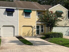 1539 Summer Sands Dr in Neptune Beach, FL - Building Photo