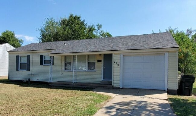 property at 716 Askew Dr