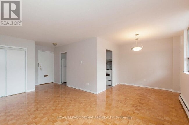 property at 525 Eglinton Ave E