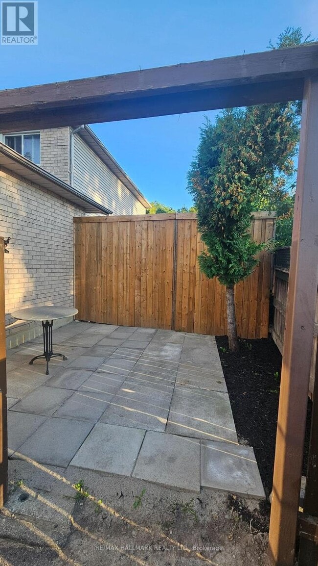 1301 Anton Square in Pickering, ON - Building Photo - Building Photo