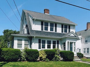 18 Edgehill Rd in Arlington, MA - Building Photo - Building Photo
