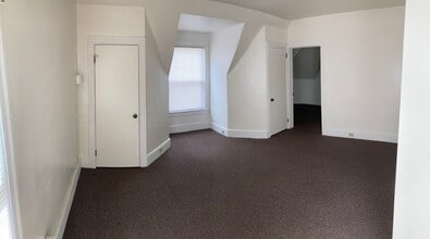 300 Grampian Blvd, Unit 1 in Williamsport, PA - Building Photo - Building Photo