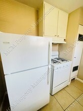 6621 Whitsett Ave in Los Angeles, CA - Building Photo - Building Photo