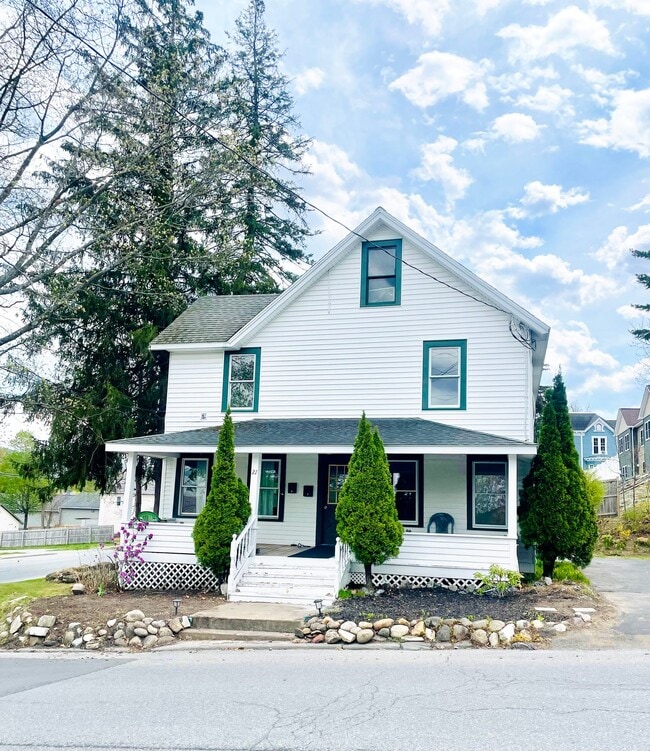 21 Mohican St