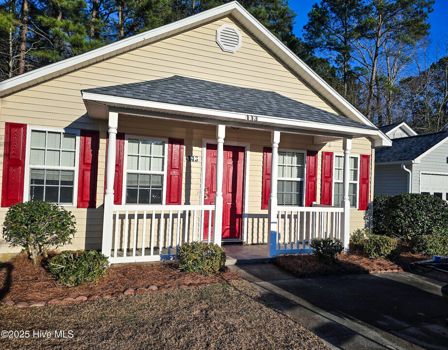 113 Gladiola Dr in New Bern, NC - Building Photo