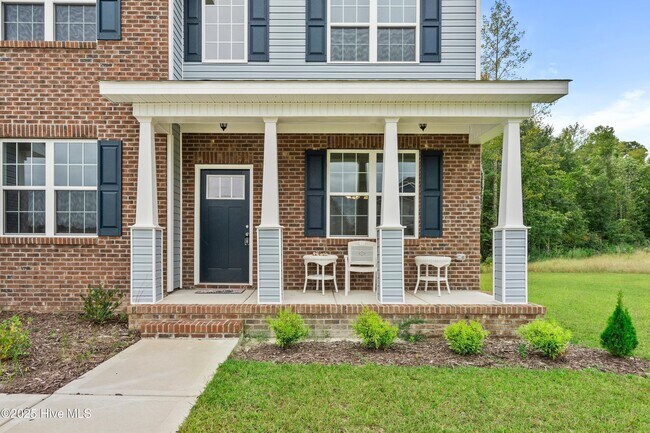 909 Freewoods Ct in Jacksonville, NC - Building Photo - Building Photo