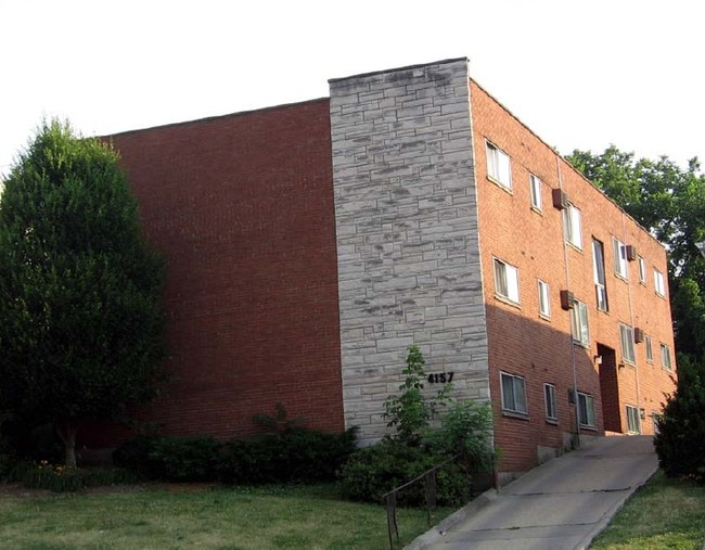 4157 Harrison Ave in Cincinnati, OH - Building Photo - Building Photo