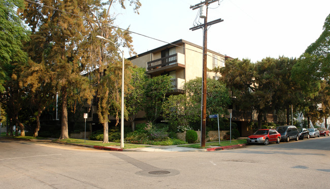 10787 Missouri Ave in Los Angeles, CA - Building Photo - Building Photo