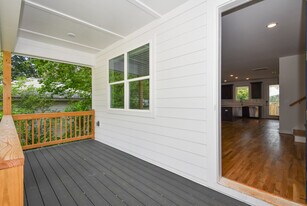 503 S Chapman St in Greensboro, NC - Building Photo