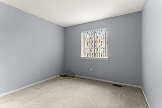 3763 Heritage Pkwy in Dearborn, MI - Building Photo - Building Photo