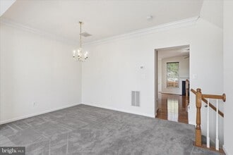 25828 Kirkwood Square in Chantilly, VA - Building Photo - Building Photo