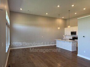 2026 SW Holdbrooks Dr in Lee's Summit, MO - Building Photo - Building Photo