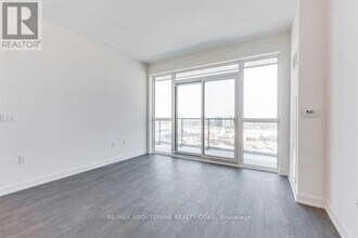 4699-4699 Glen Erin Dr in Mississauga, ON - Building Photo - Building Photo